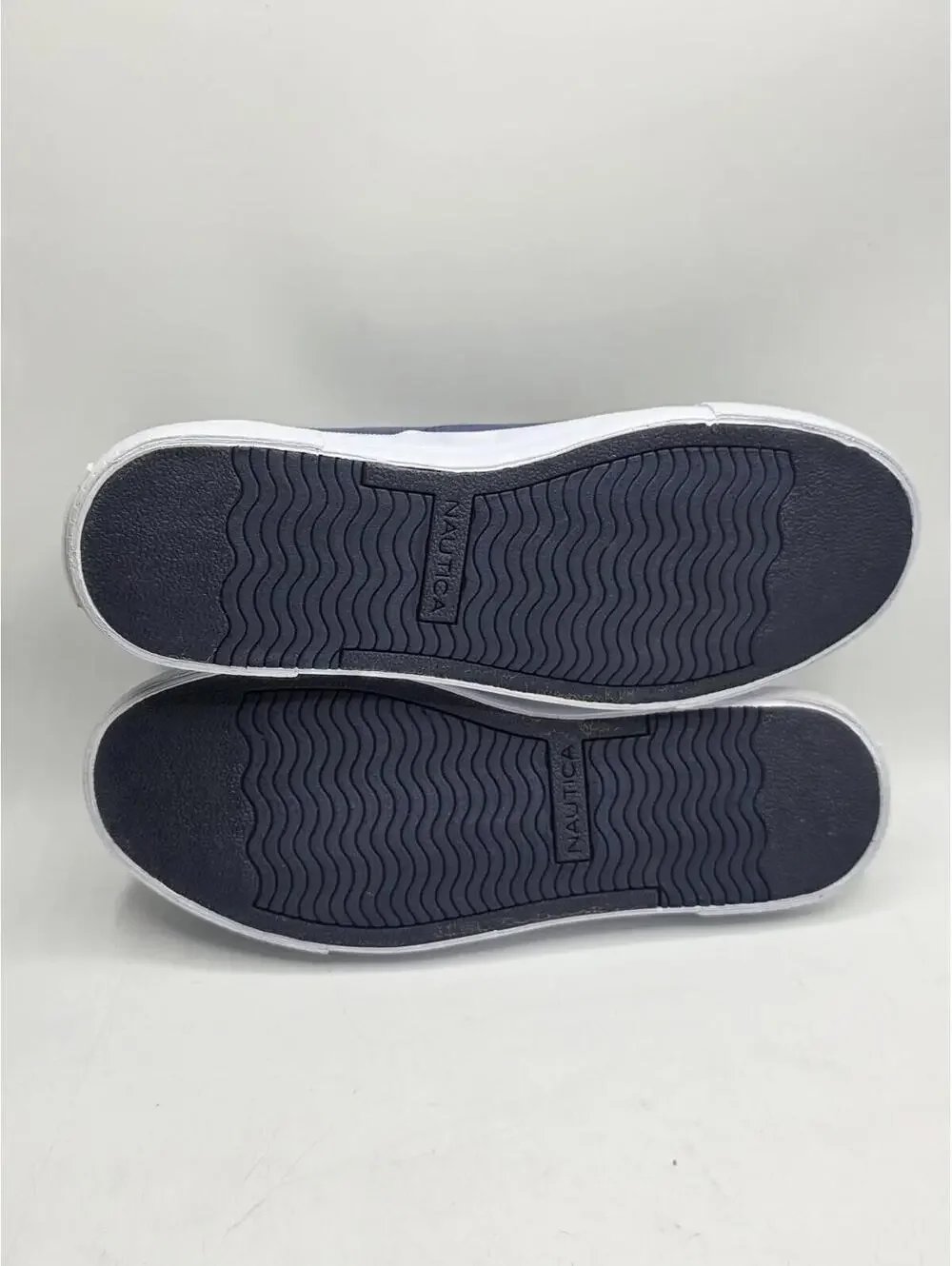 Nautica Deckloom Men’s 7.5 Navy Blue Canvas Sneakers Nautical Deck Shoes Maroon